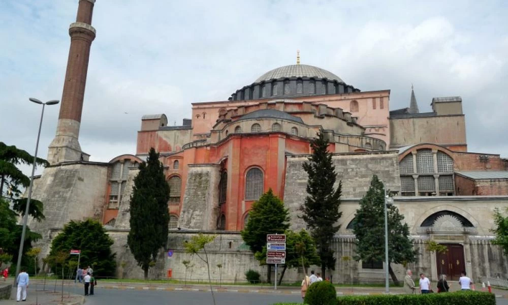 Διακοινοβουλευτική Συνέλευση Ορθοδοξίας: "Τραυματίζει" την ειρήνη η αλλαγή καθεστώτος της Αγιας Σοφίας